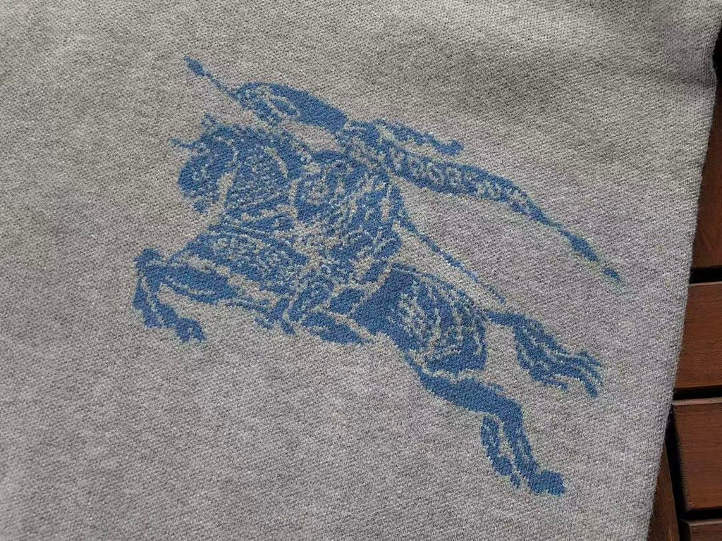 Burberry SWEATER