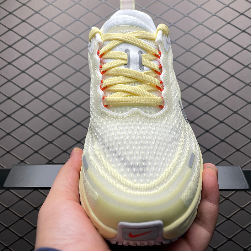Nike ZoomX Streakfly - Cream/Yellow