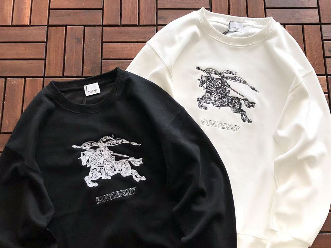 Burberry SWEATER