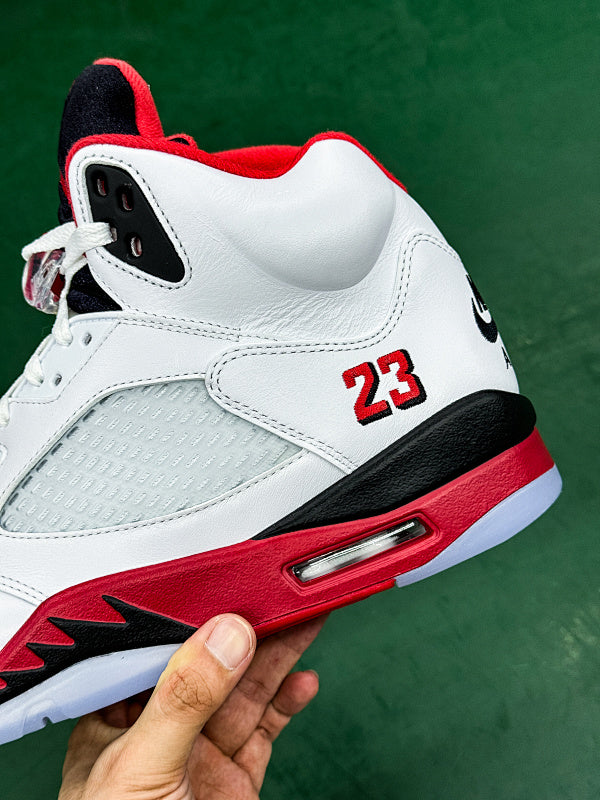 Nike Air Jordan 5 Retro - Fire Red