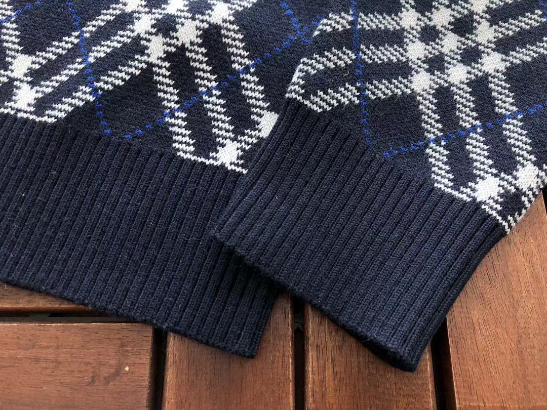 Burberry SWEATER