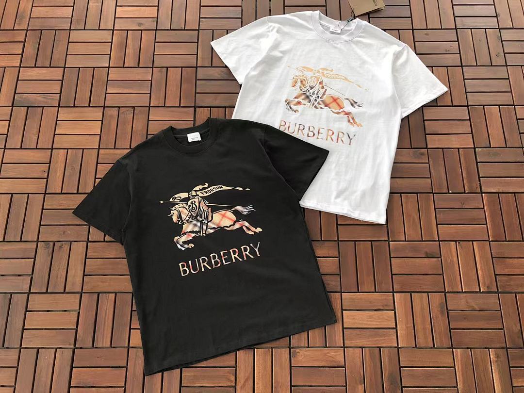 Burberry T-Shirt