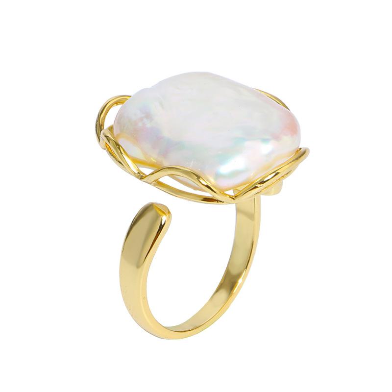 Auspicious Feng Shui Pearl Wealth Ring