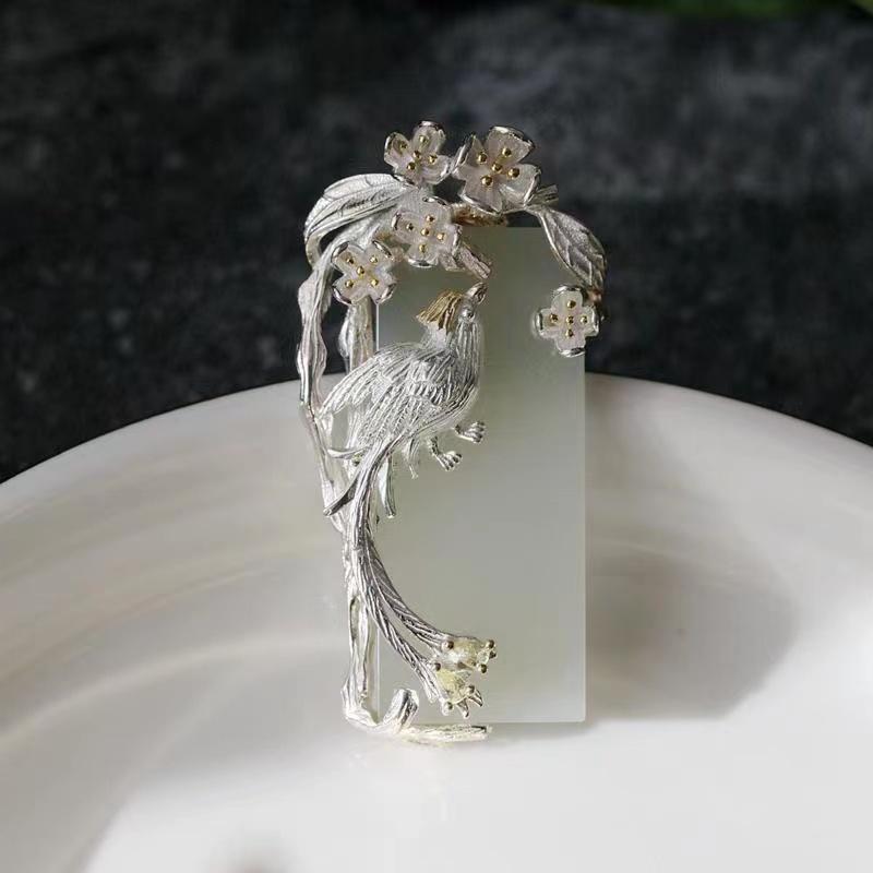 Auspicious Magpie White Jade Wealth Pendant