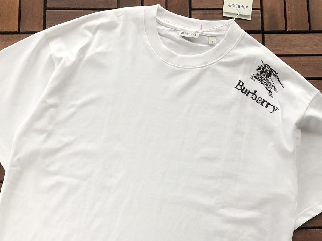 Burberry T-SHIRT