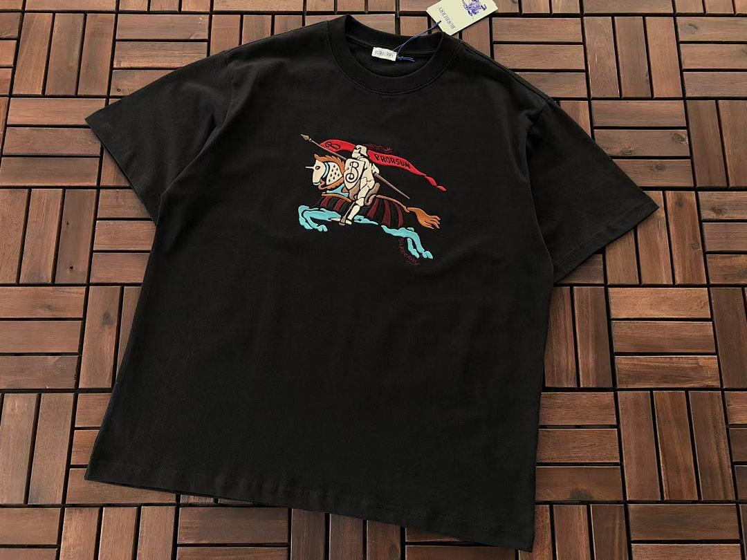 Burberry T-SHIRT
