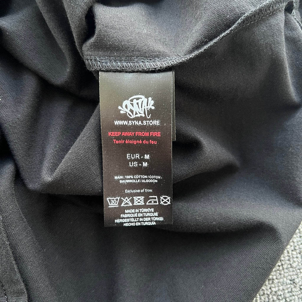 Graphic Tee Black 2