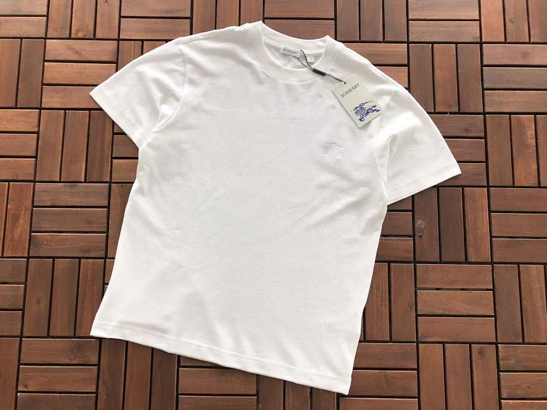 Burberry T-Shirt