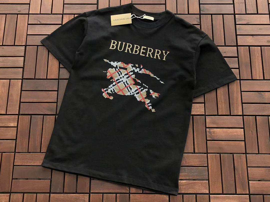 Burberry T-SHIRT