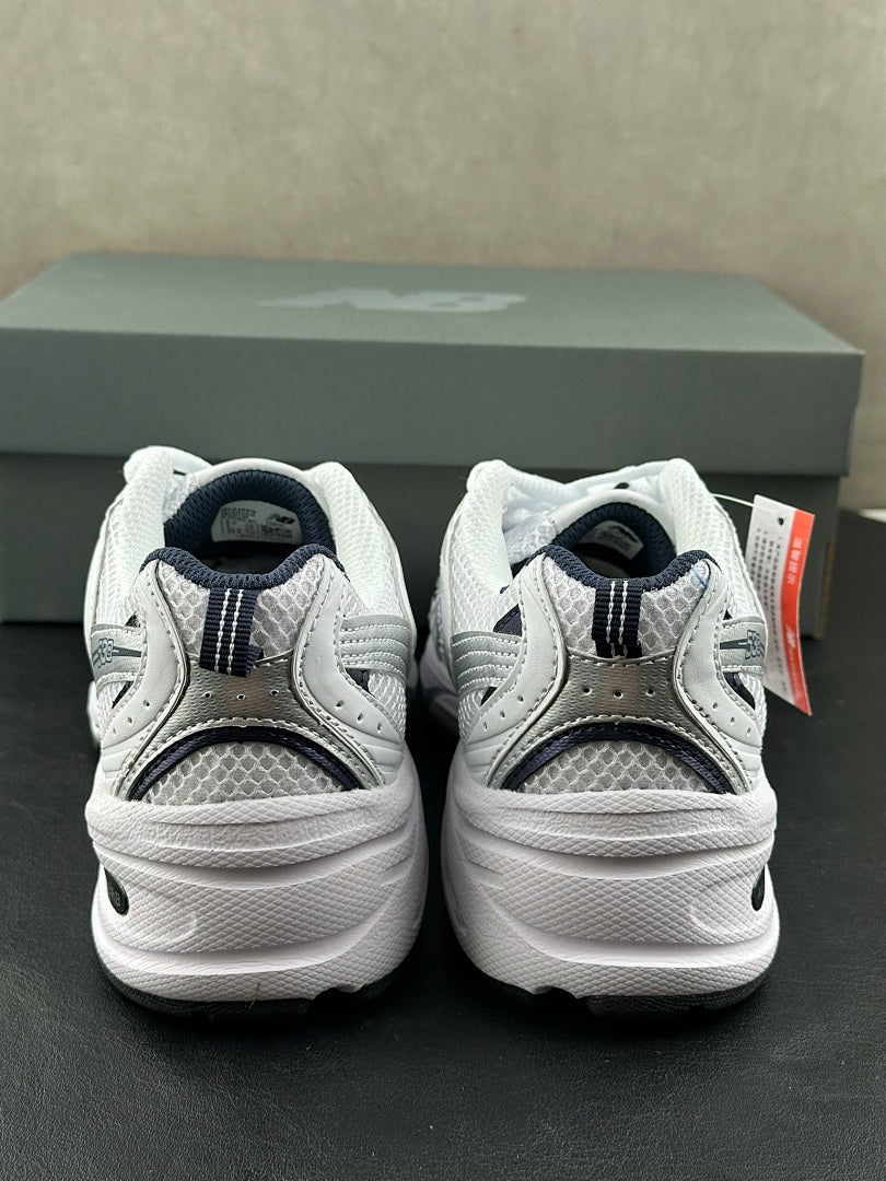 New Balance 530 Sneakers