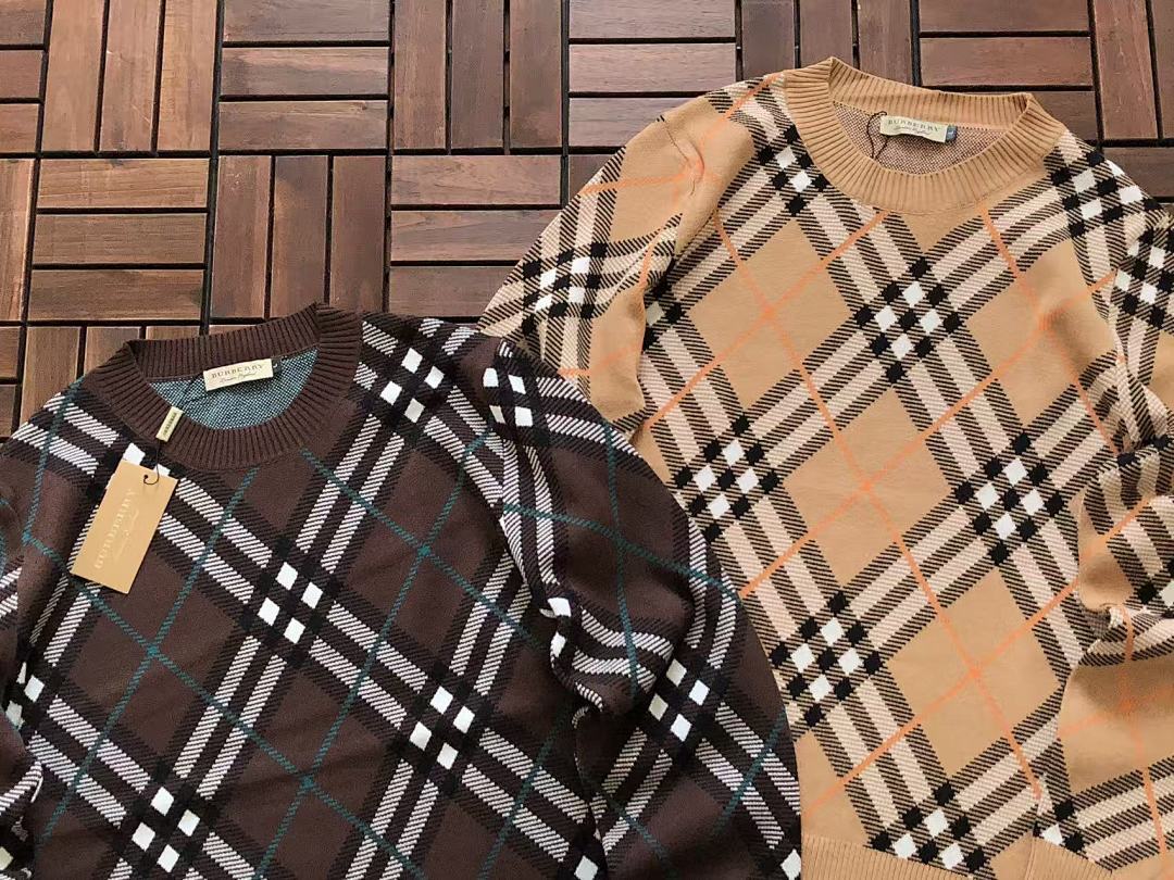 Burberry SWEATER