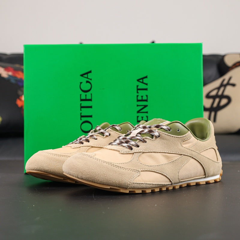 Bottega Veneta Speedster Sneaker - Beige/Sand