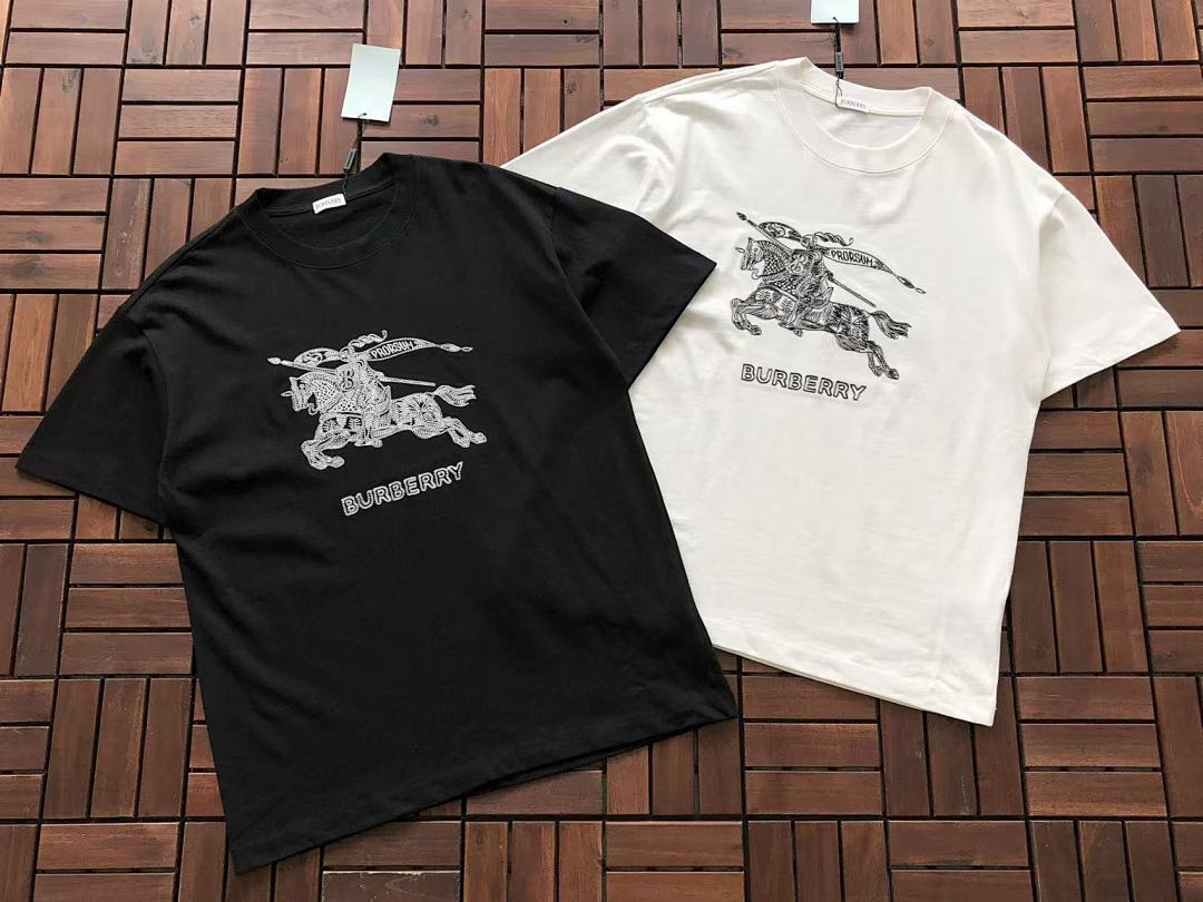 Burberry T-Shirt