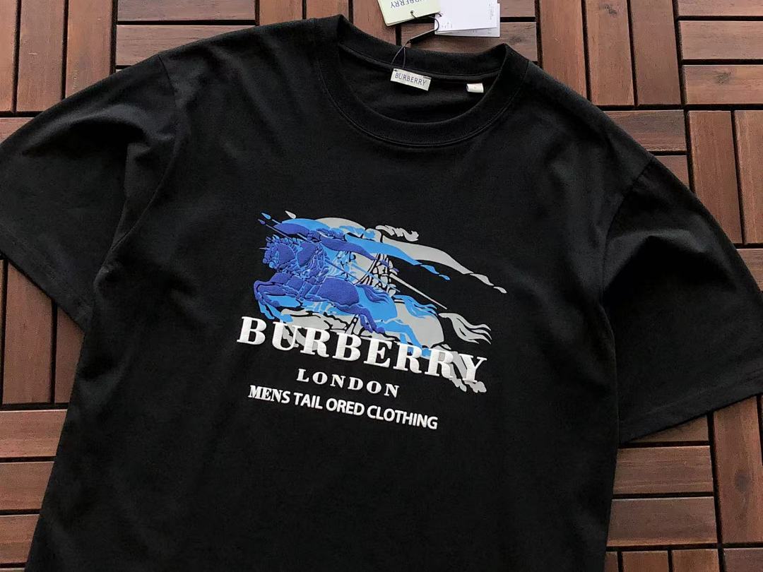 Burberry T-Shirt
