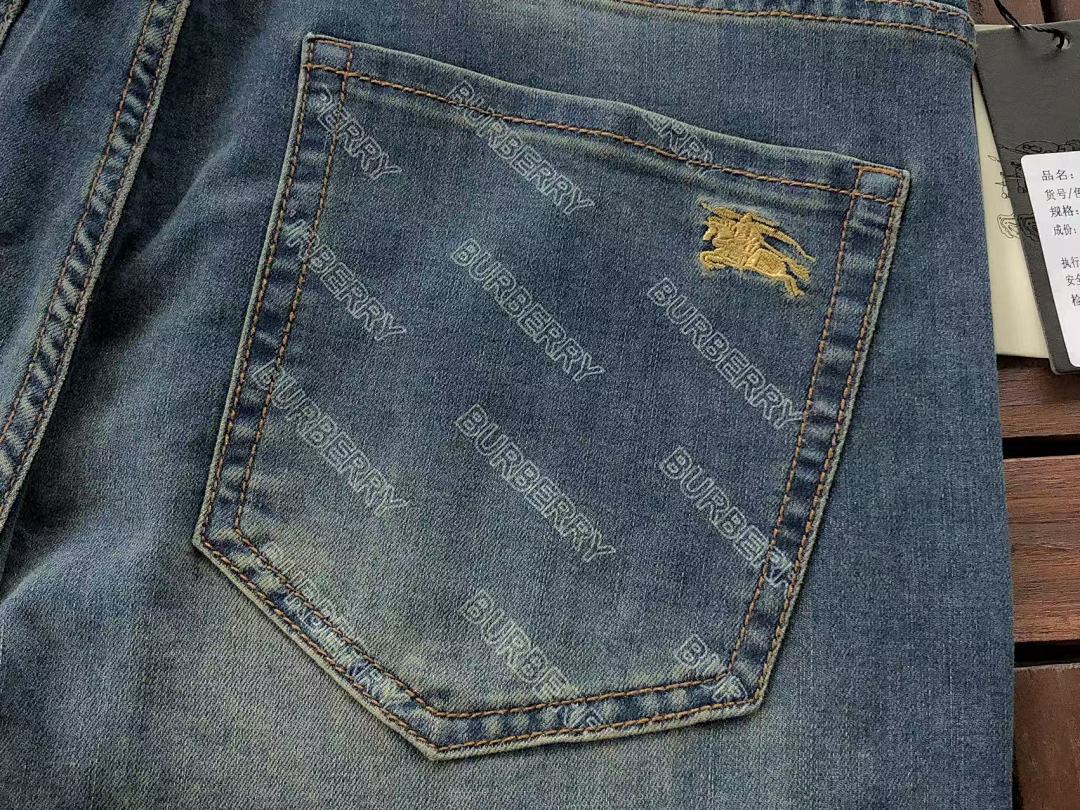 Burberry JEANS