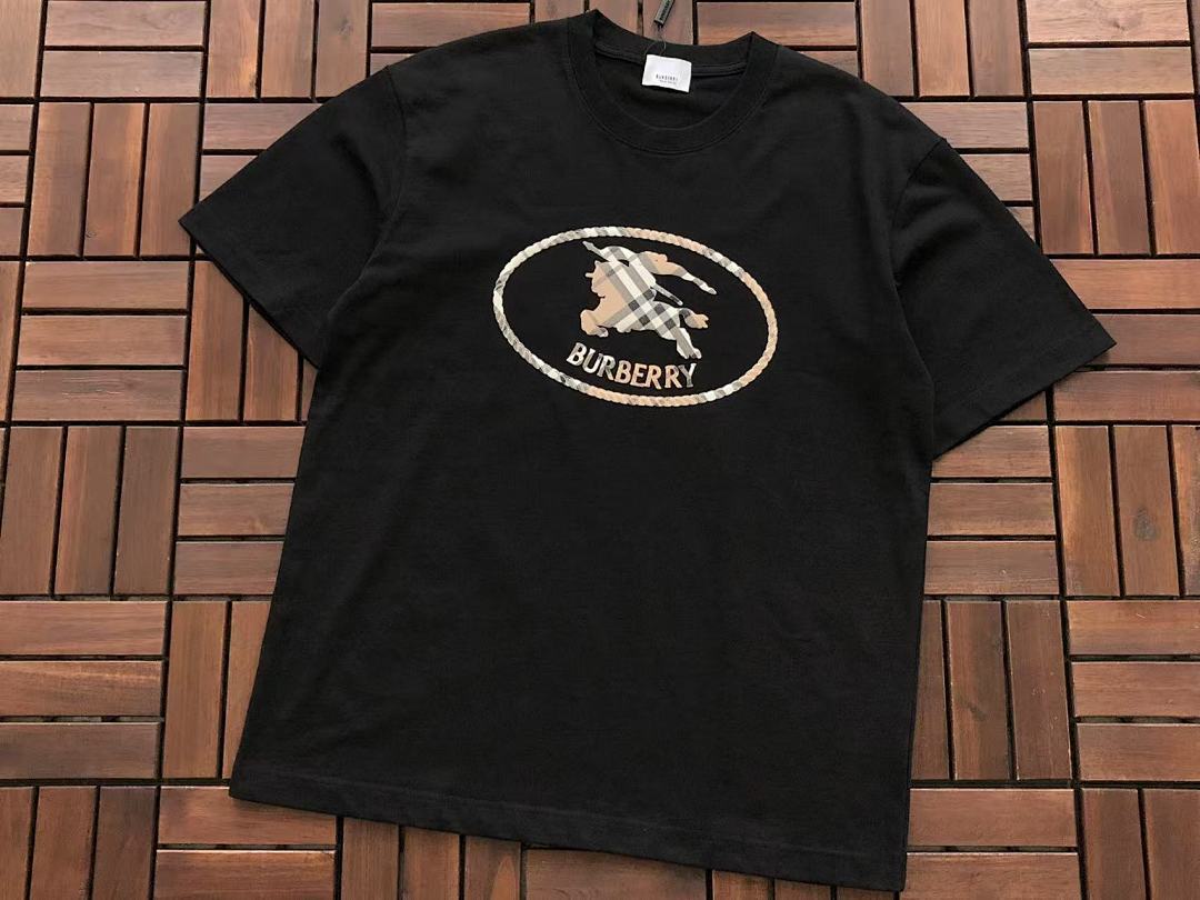 Burberry T-Shirt
