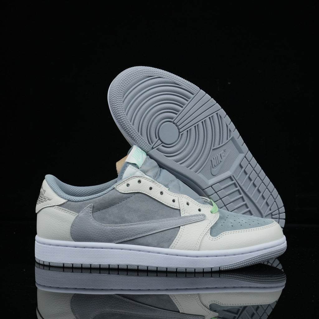 Travis Scott x Air Jordan 1 Low UNC Blue