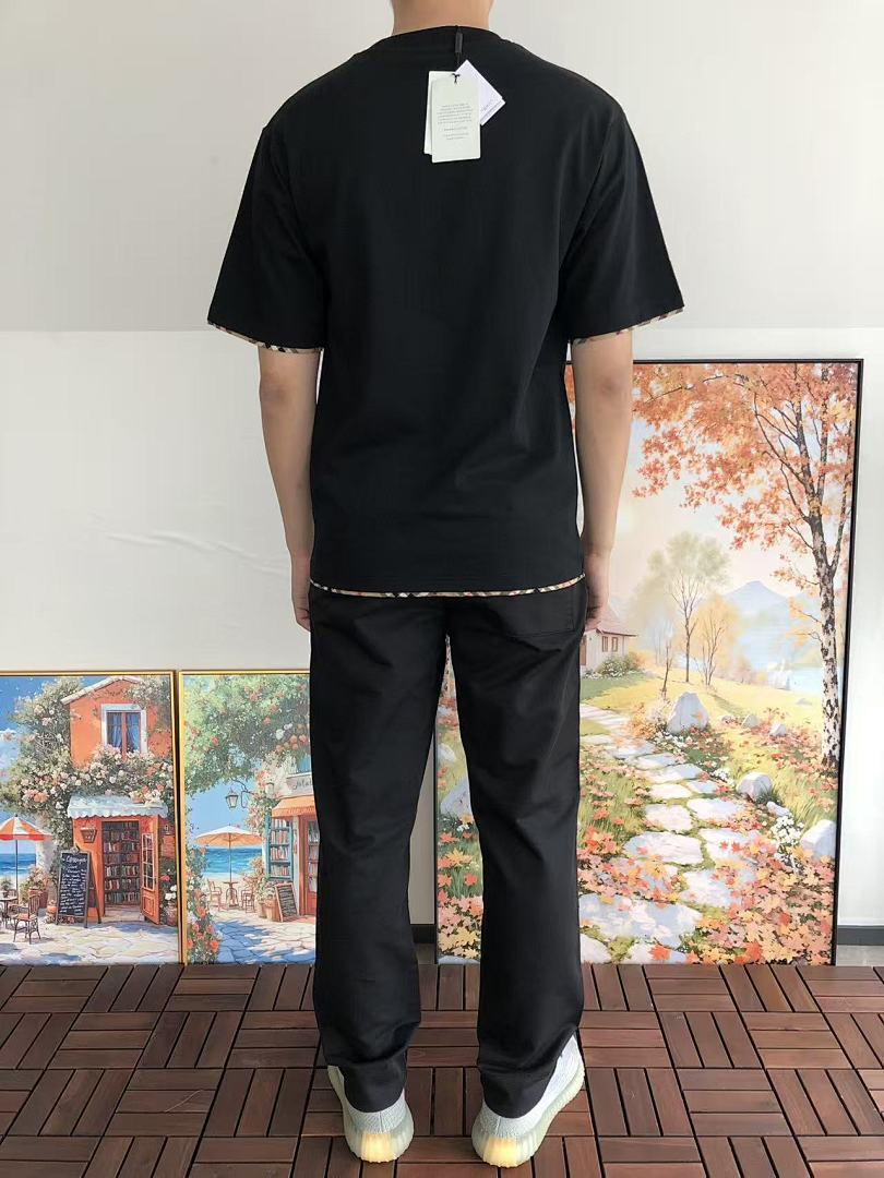 Burberry T-Shirt