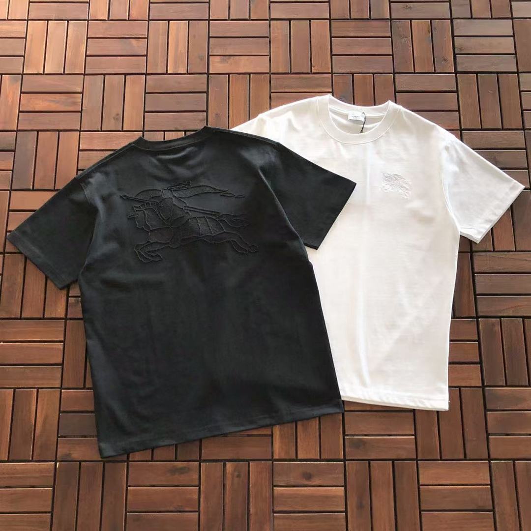 Burberry T-SHIRT