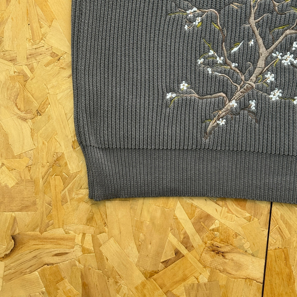 Derschutze Blossom Knit - Grey