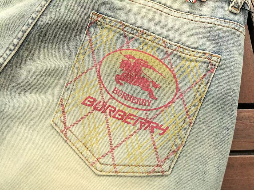 Burberry JEANS
