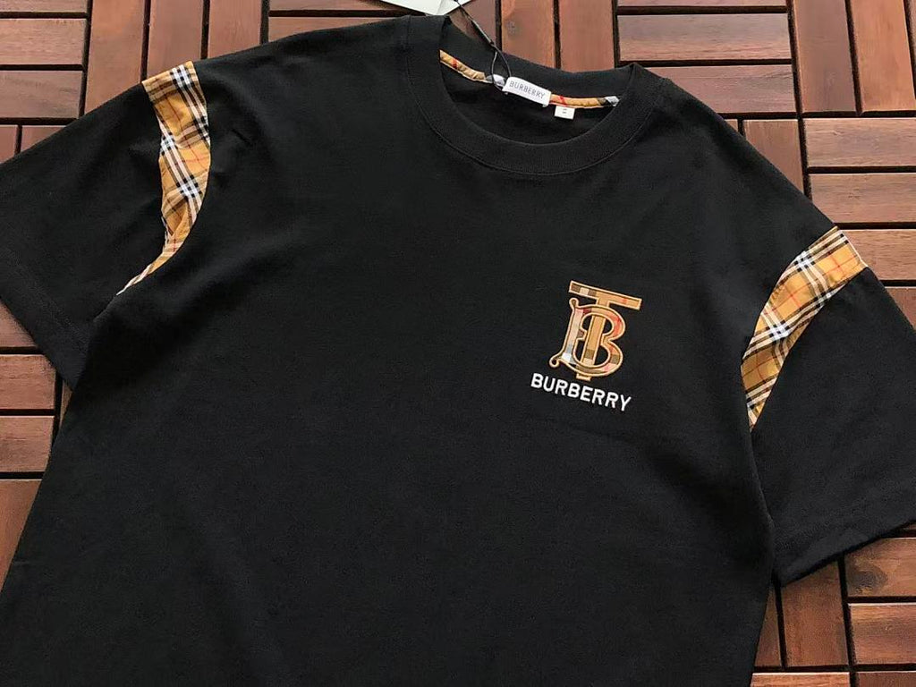 Burberry T-SHIRT