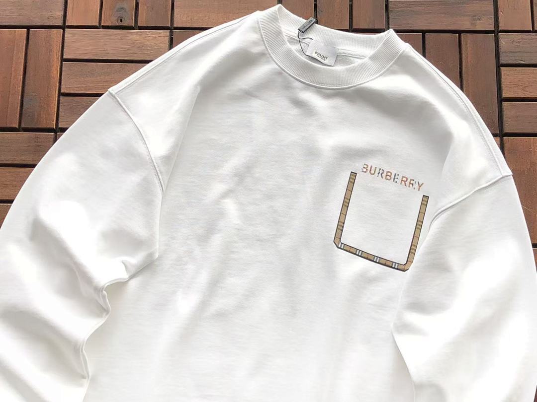 Burberry SWEATER