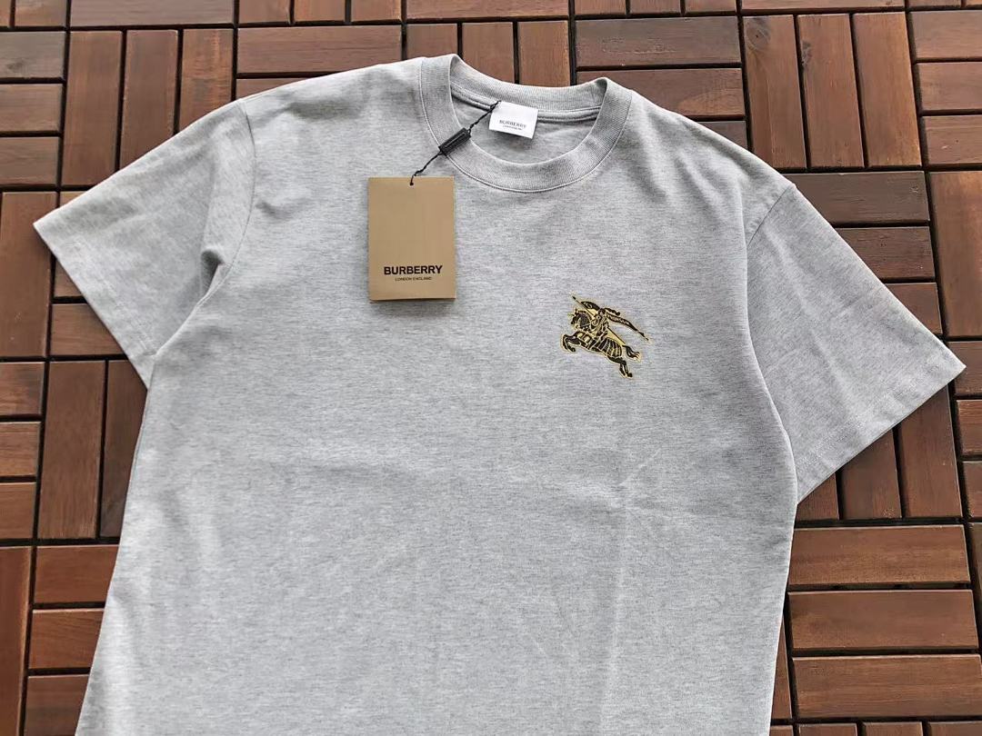 Burberry T-SHIRT