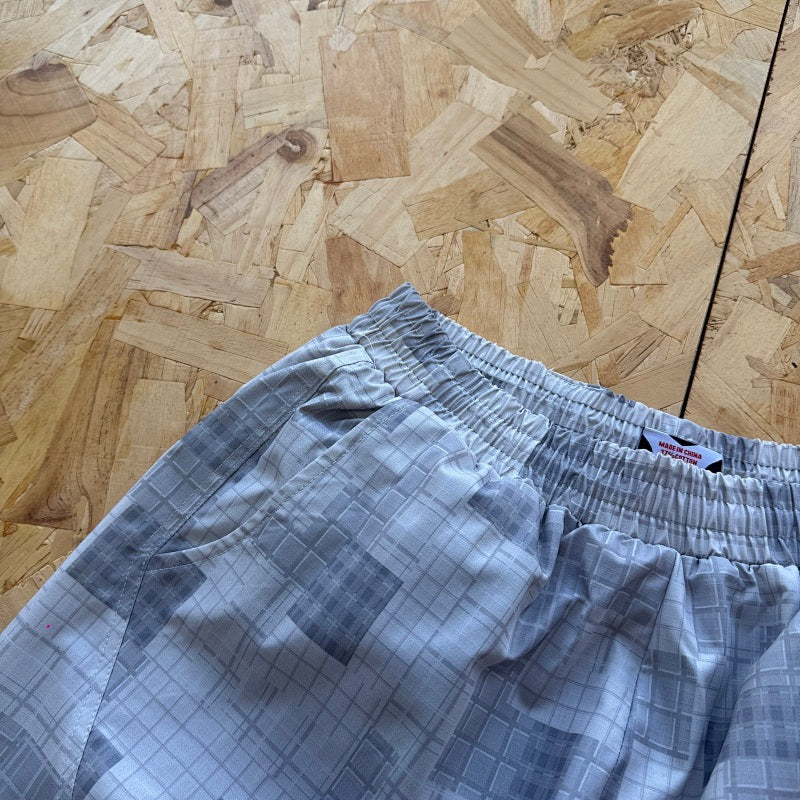 Mertra Patchwork Plaid Short - Grey Camo