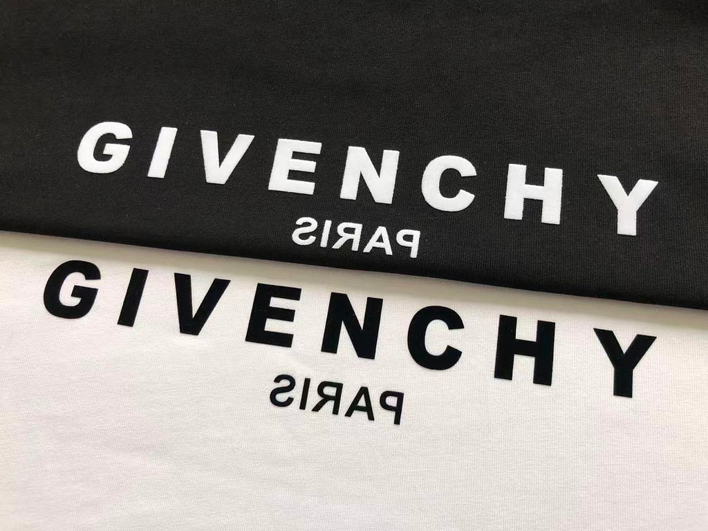 Small Logo Givenchy T-Shirt
