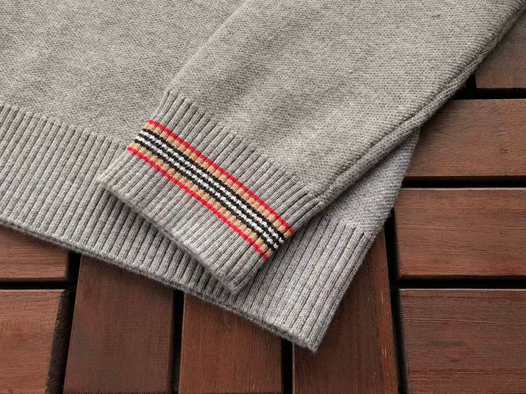 Burberry SWEATER