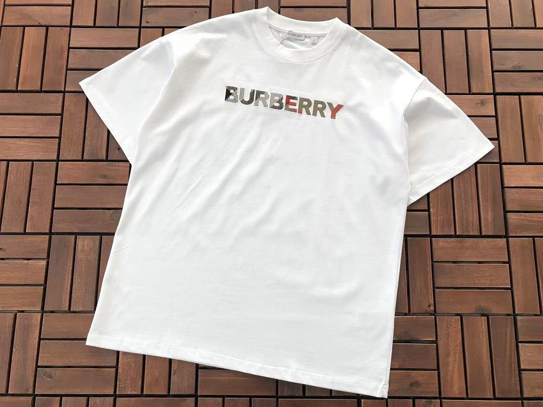 Burberry T-SHIRT