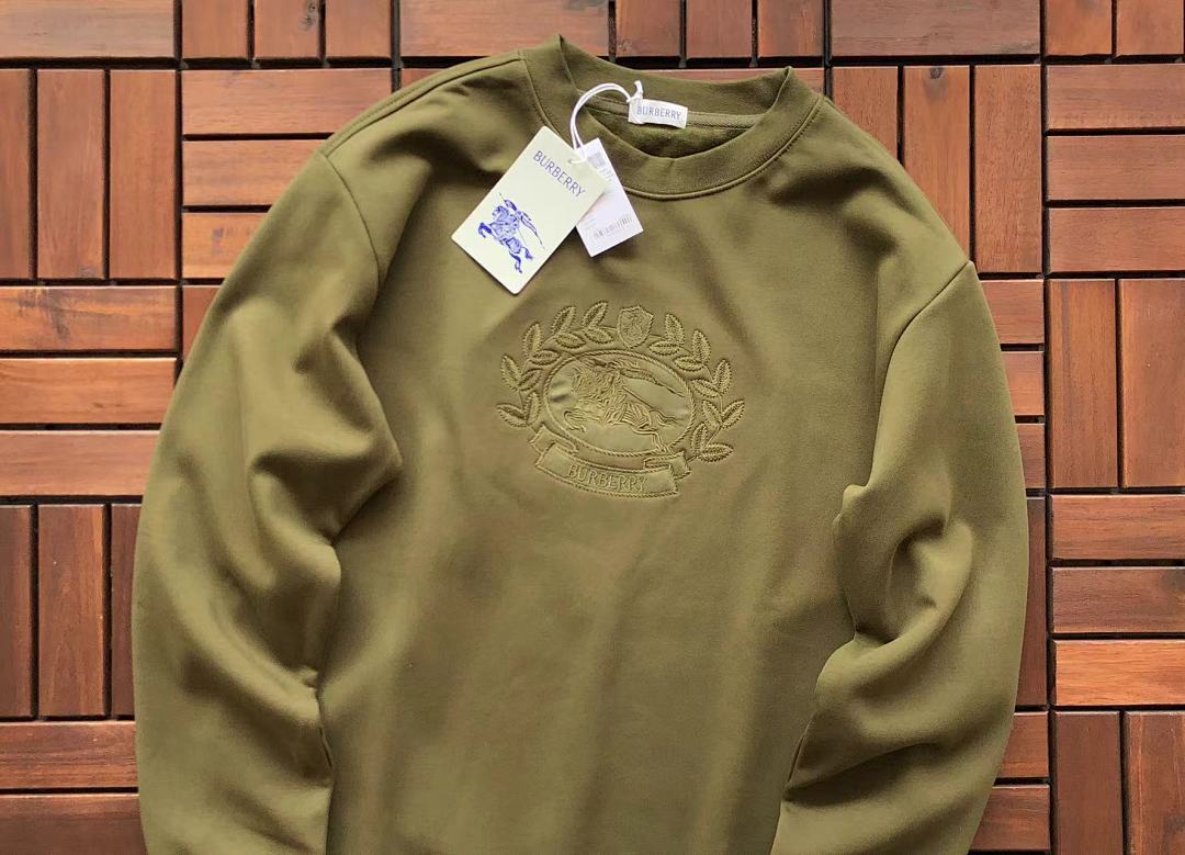 Burberry SWEATER