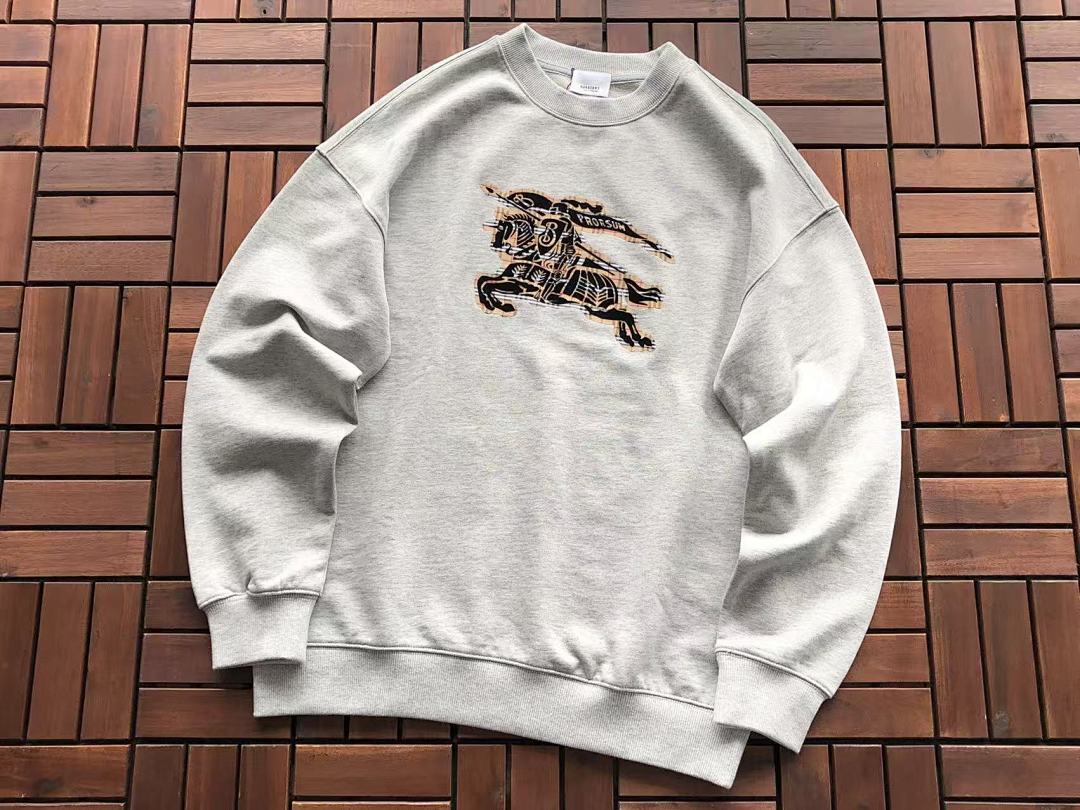 Burberry SWEATER