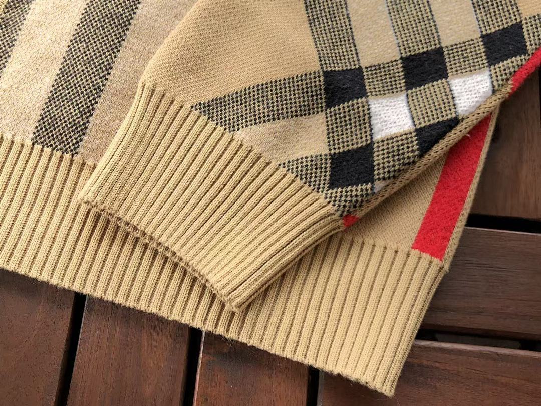 Burberry SWEATER