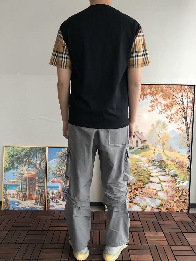 Burberry T-SHIRT