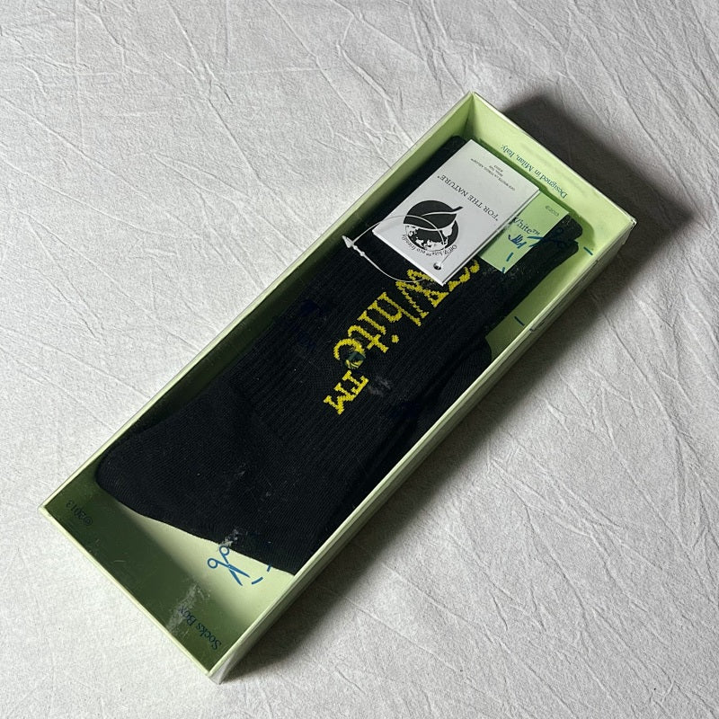 Off-White Arrow Crew Socks - Black/Yellow