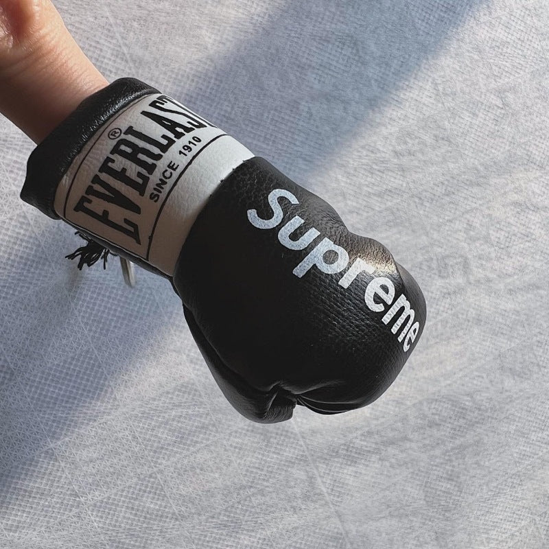 Supreme x Everlast Boxing Glove Keychain - Red/Black