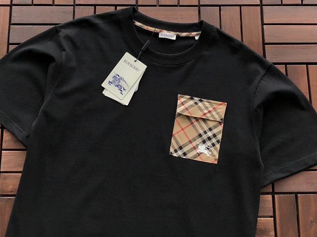 Burberry T-SHIRT