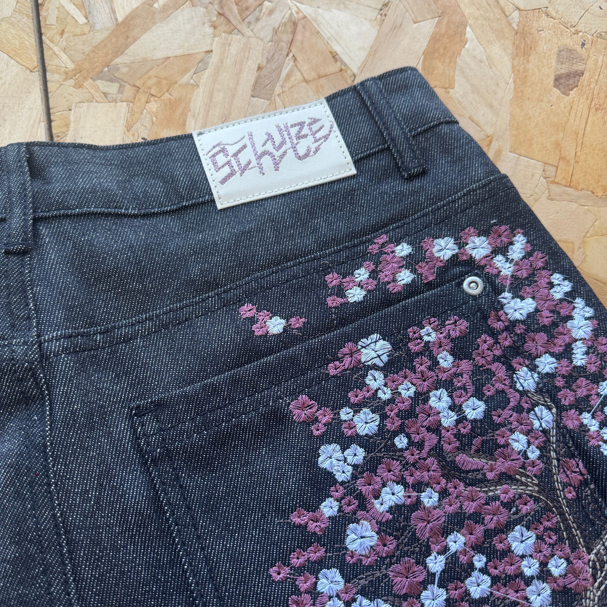 Derschutze Blossom Raw Denim - Dark Wash