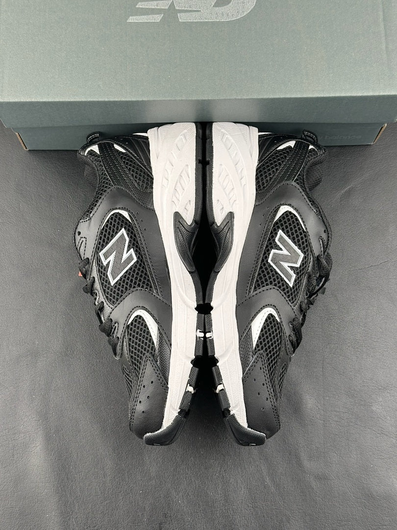 New Balance 530 Sneakers