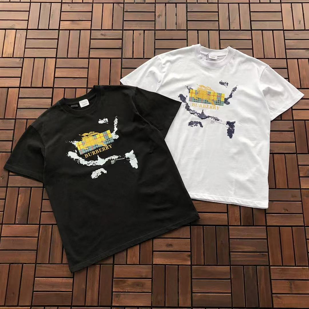Burberry T-SHIRT