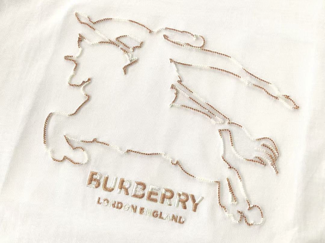 Burberry T-Shirt