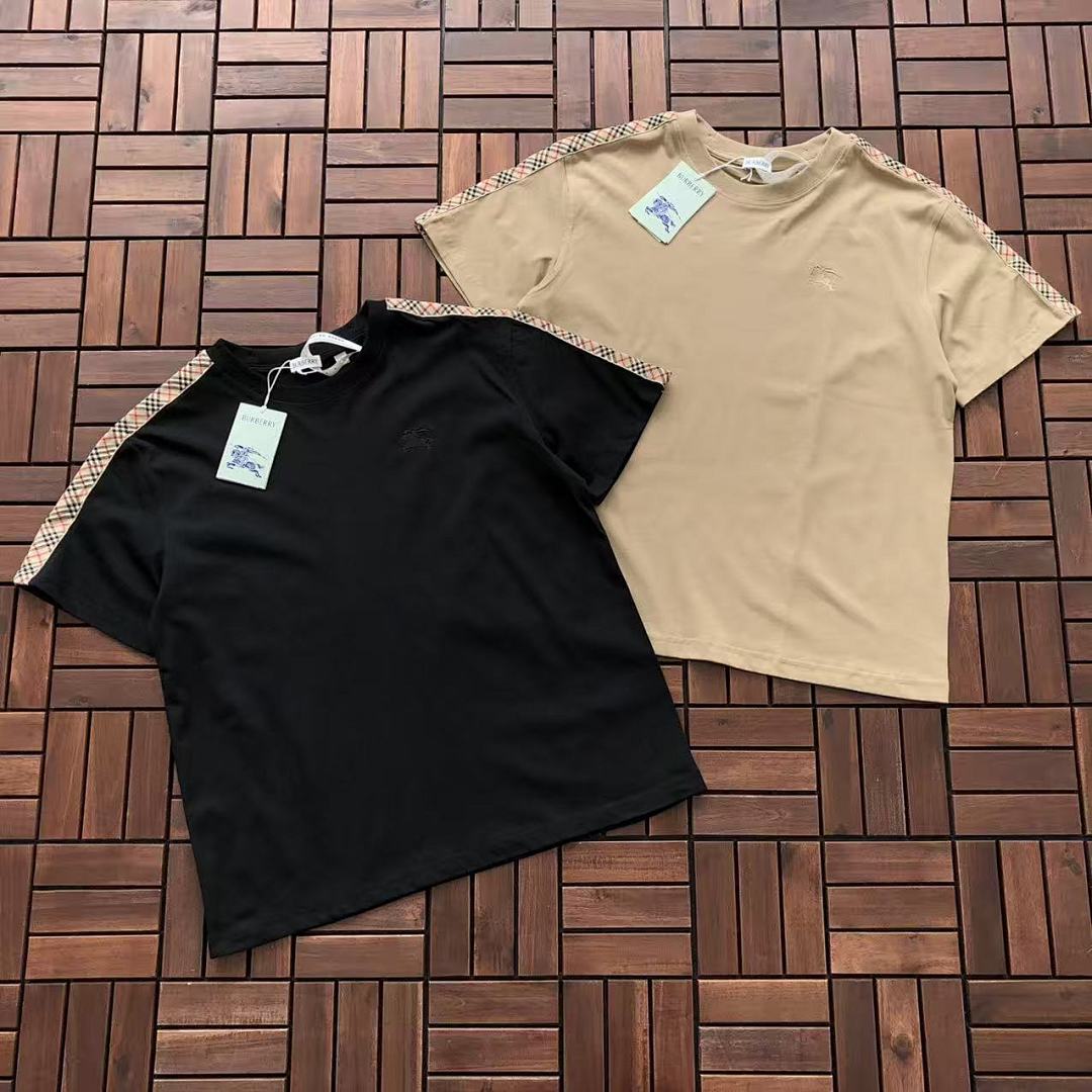 Burberry T-SHIRT