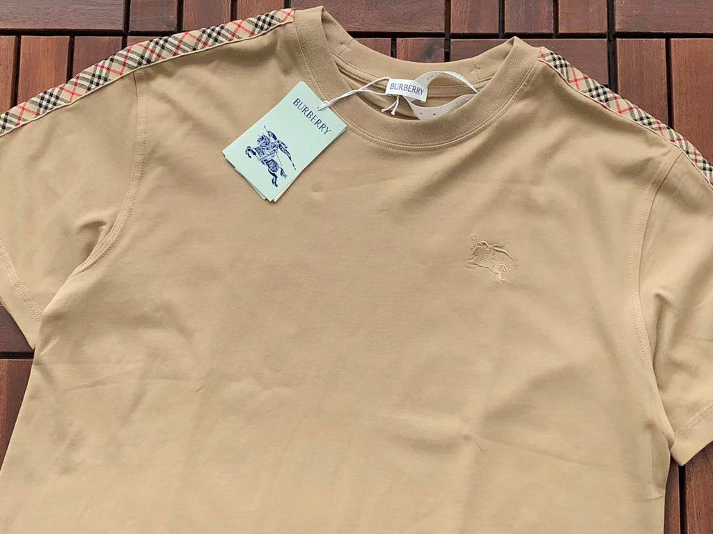 Burberry T-SHIRT