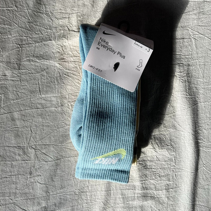 Nk Everyday Plus Crew Socks Four Pack