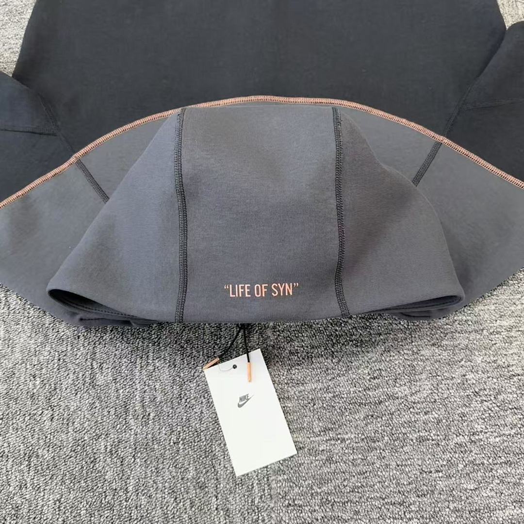 SynaWorld Hoodie 9