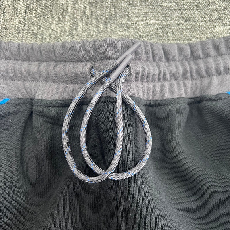 Syna-World Shorts - GreyBlack