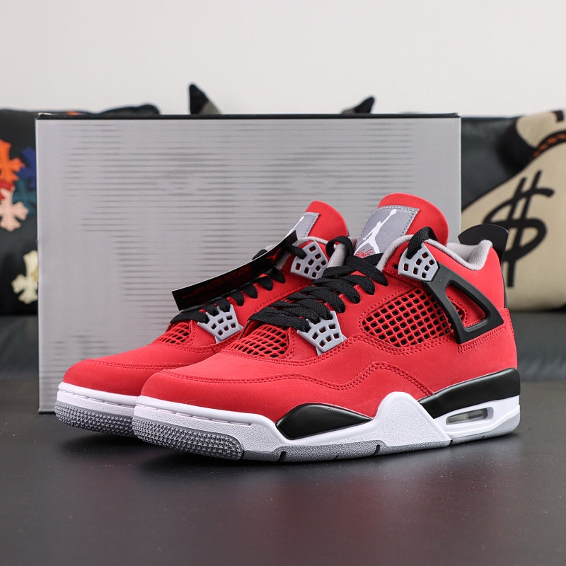 Nike Air Jordan 4 Retro - Toro Bravo Fire Red/Black/Cement Grey