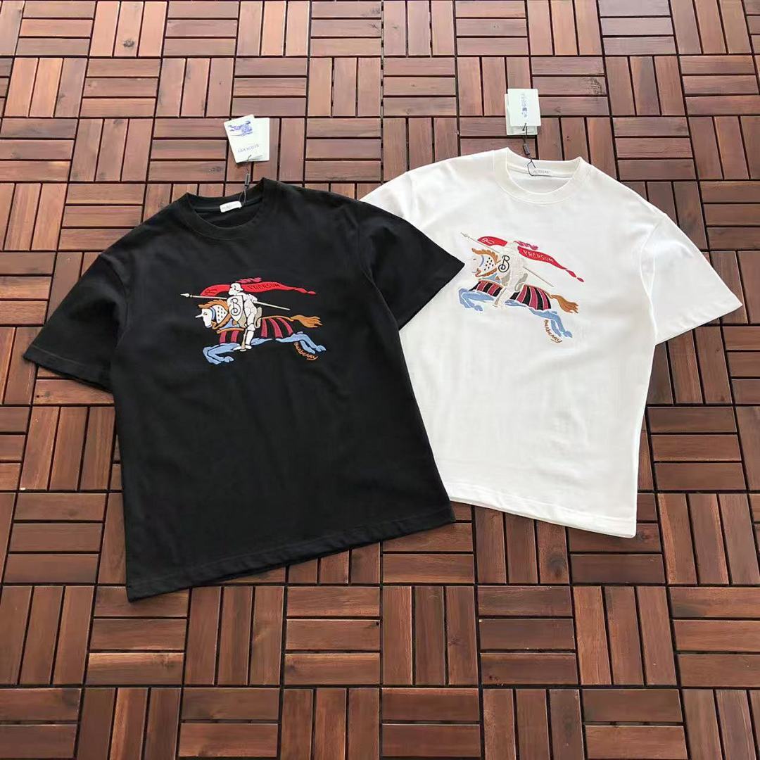 Burberry T-SHIRT